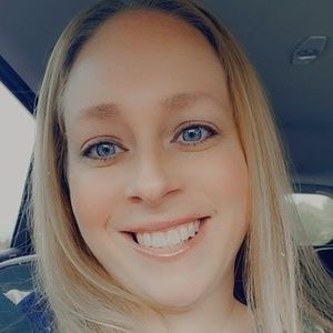 Meet your Posher, Annie